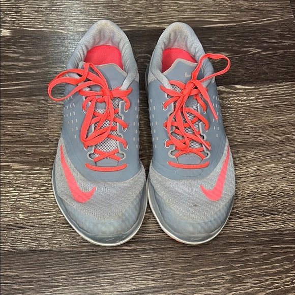 Nike Shoes - Nike shoes woman’s size 8 fs lite run 2 low gray and a pink